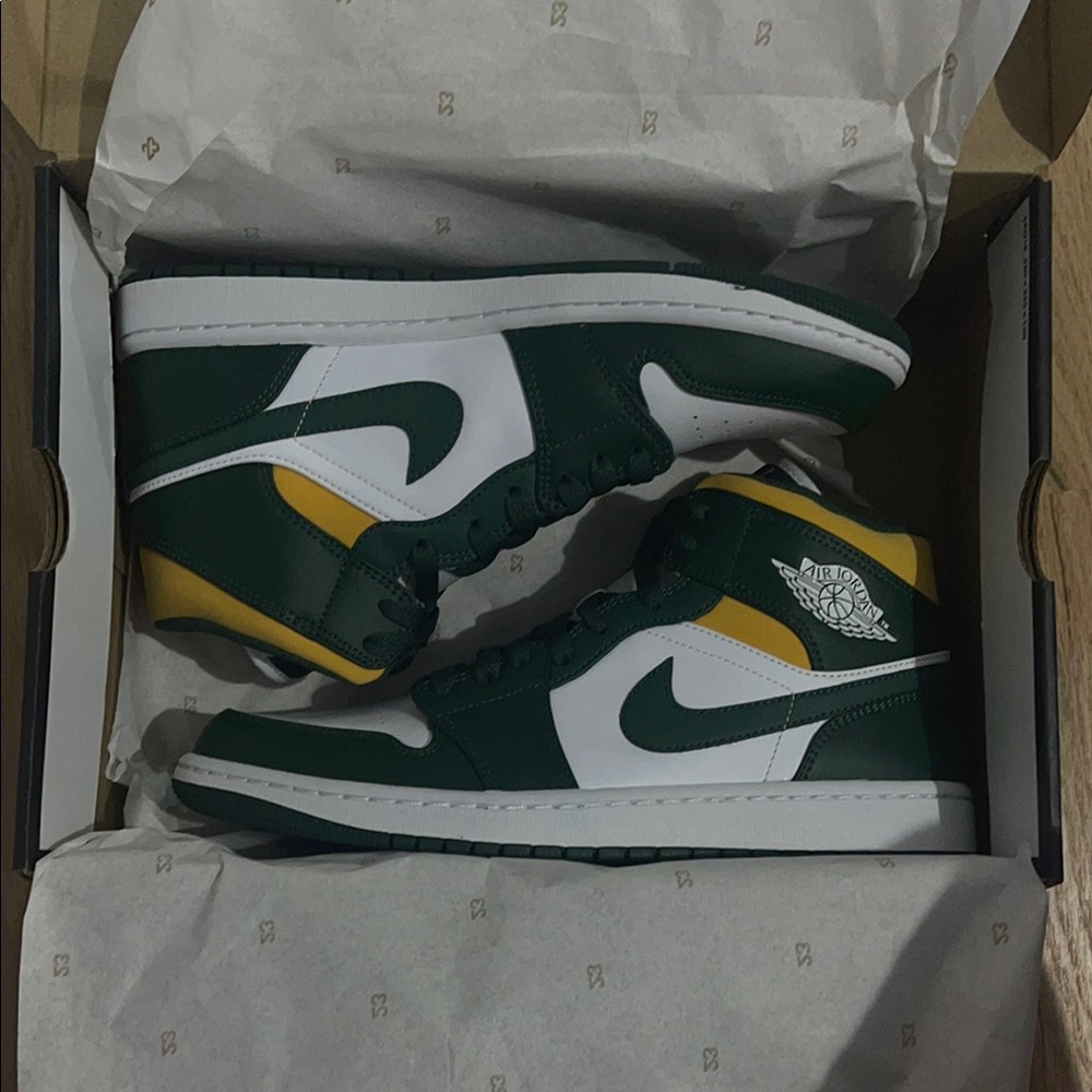 BRAND NEW Jordan 1 “Sonics” | Box not Included